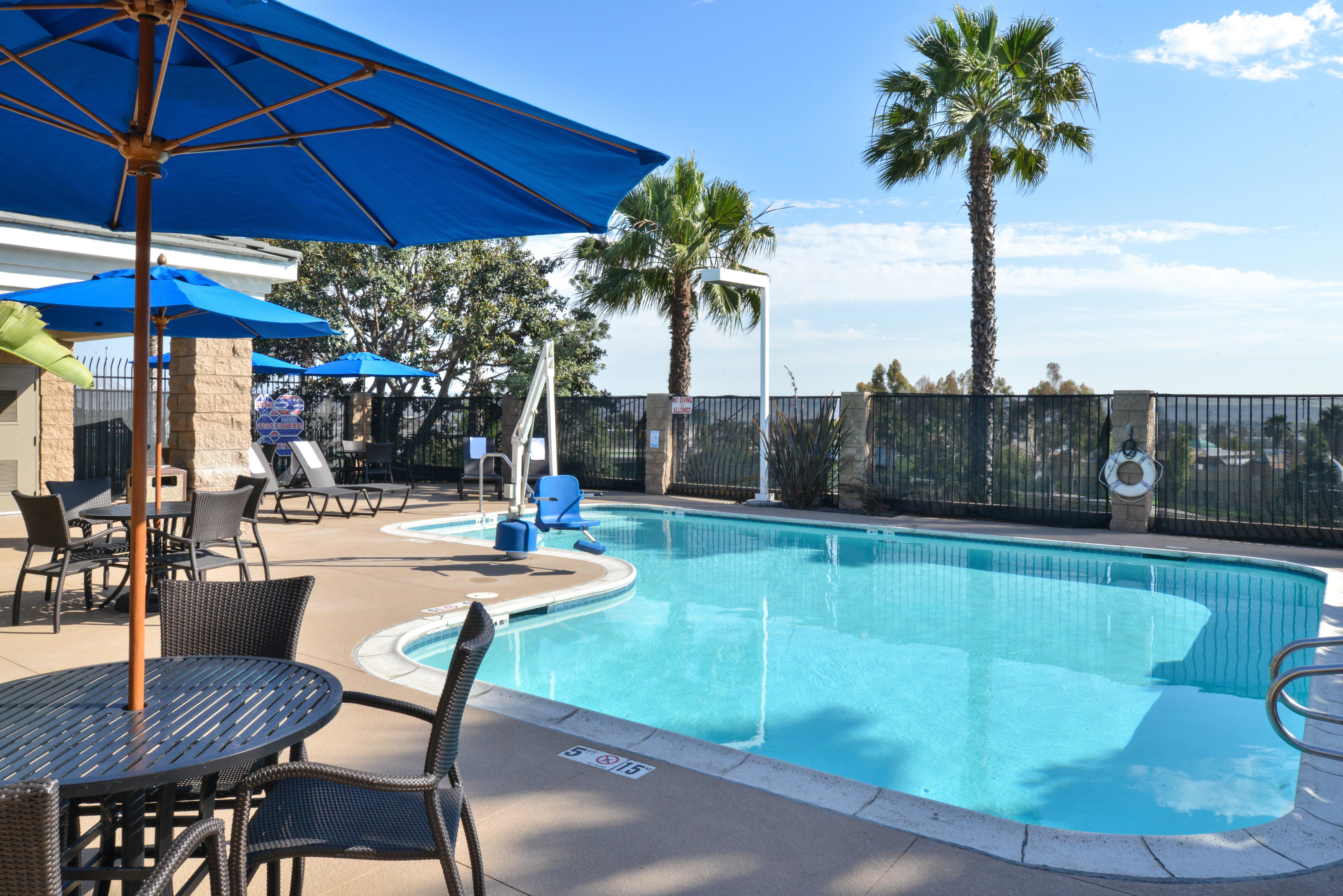 Holiday Inn Express San Diego - Otay Mesa, An Ihg Hotel Bagian luar foto