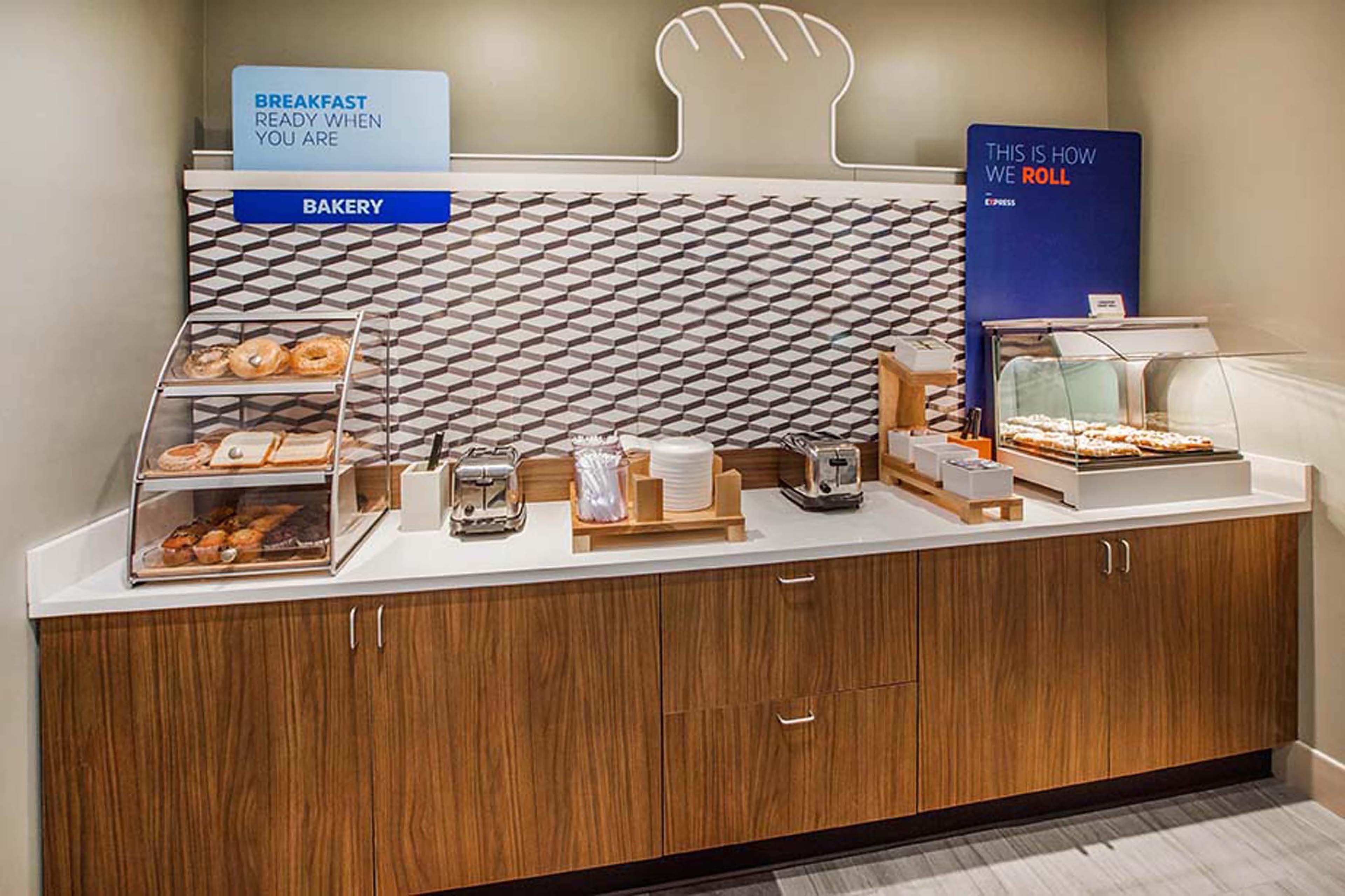 Holiday Inn Express San Diego - Otay Mesa, An Ihg Hotel Bagian luar foto